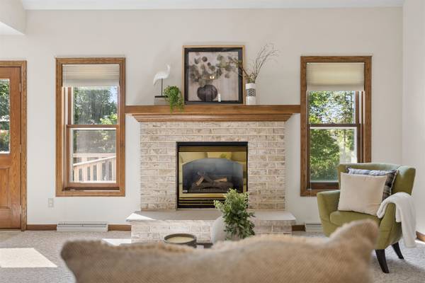 120 E GLENBROOK DR, Pulaski, WI 54162