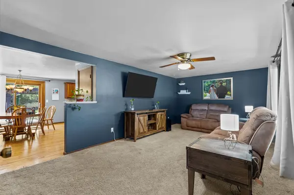 431 ROBERT LN, Green Bay, WI 54311