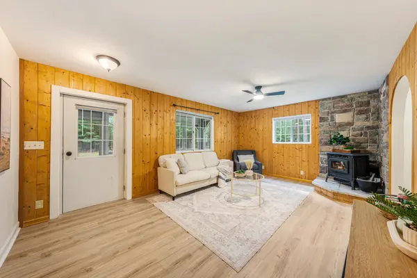 N5255 22ND RD, Wild Rose, WI 54984