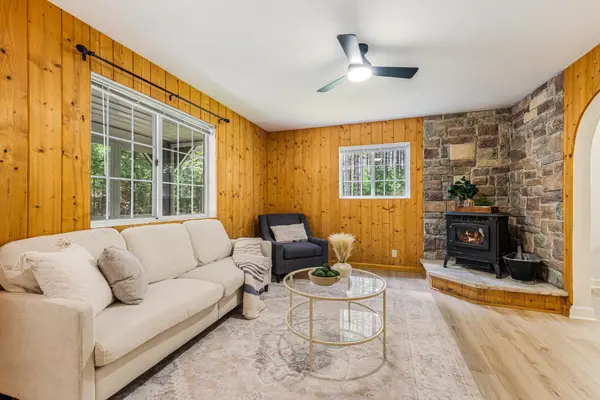 N5255 22ND RD, Wild Rose, WI 54984