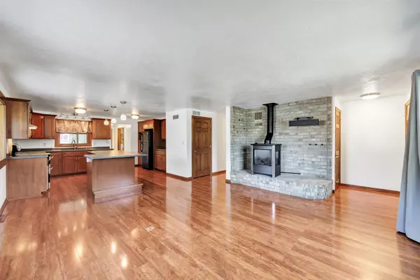 660 N NORTHVIEW RD, Green Bay, WI 54311-9543