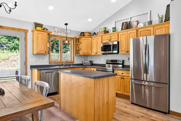 E8566 COUNTY ROAD H, Fremont, WI 54940-8783