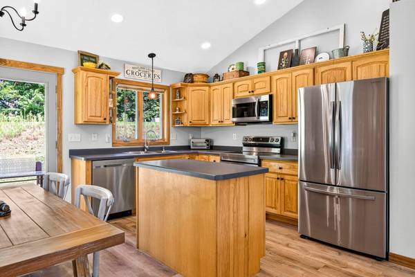 E8566 COUNTY ROAD H, Fremont, WI 54940-8783
