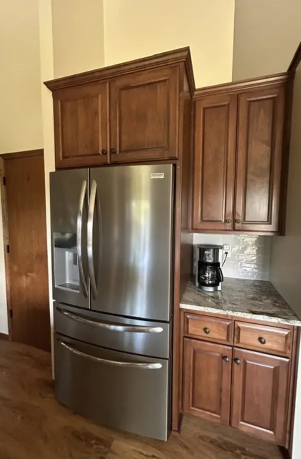 3652 S RIDGE RD, De Pere, WI 54115