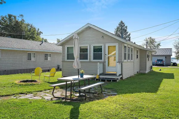 W6070 N BAY CIR, Shawano, WI 54166