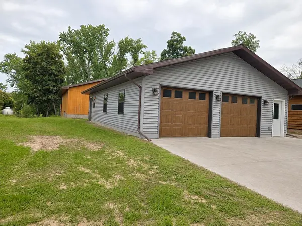E7708 CUT-OFF RD, New London, WI 54961