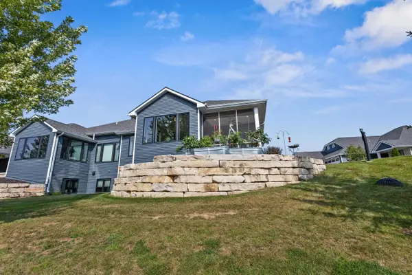 2742 CASTAWAY CT, Green Bay, WI 54311