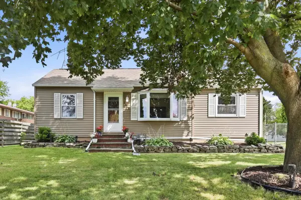 2412 CARLETON AVE, Appleton, WI 54915
