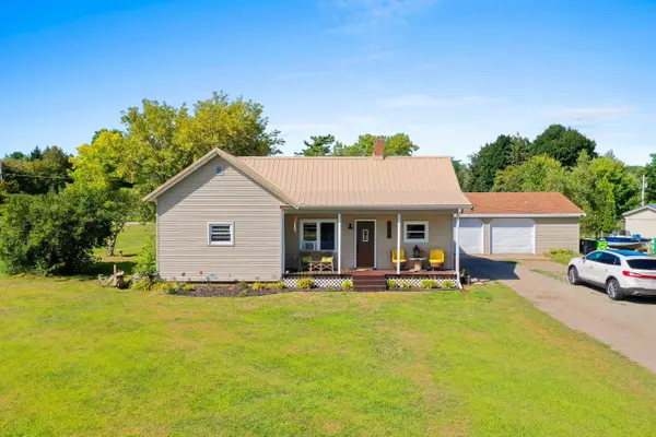 463 GREEN BAY AVE, Oconto Falls, WI 54154