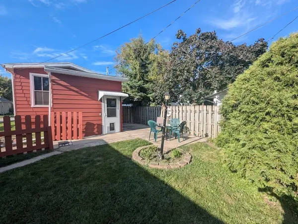 276 E COTTON Streets, Fond Du Lac, WI 54935