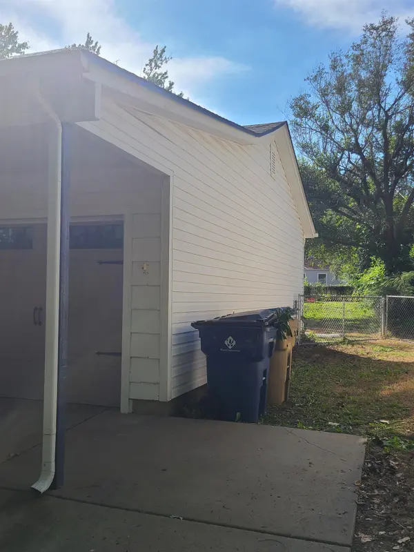 1035 N Georgie, Derby, KS 67037