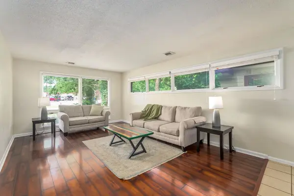 3219 E Skinner, Wichita, KS 67218-3942