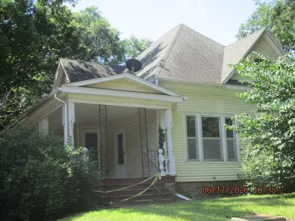 1400 Grand Ave, Parsons, KS 67357