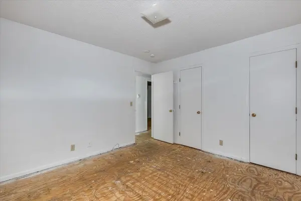 7015 W Newell, Wichita, KS 67212