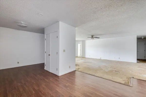 7015 W Newell, Wichita, KS 67212