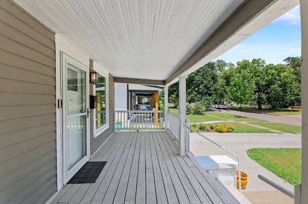 807 N Gilman Ave, Wichita, KS 67203