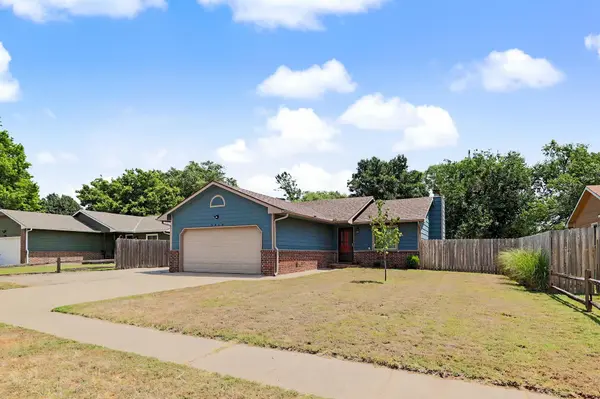 5418 S Market St, Wichita, KS 67216