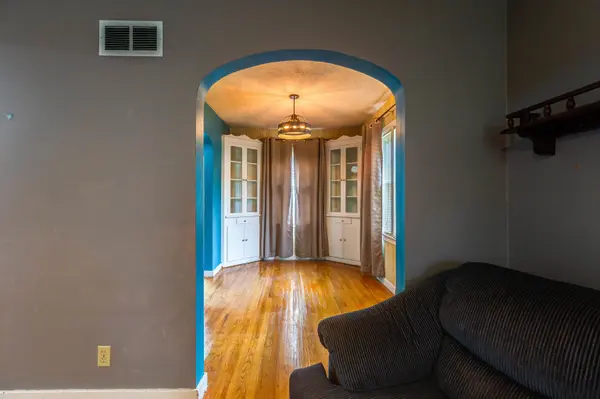 131 S 12th Street, Salina, KS 67401