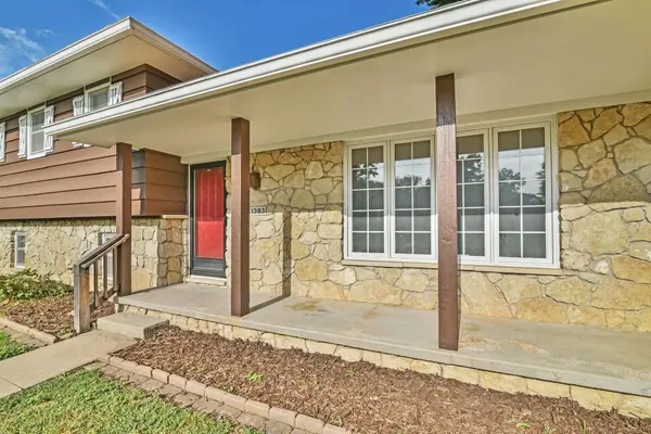 1383 N Caddy Ln, Wichita, KS 67212