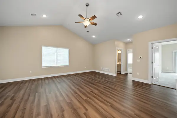 2711 Amelia Lane, Salina, KS 67401
