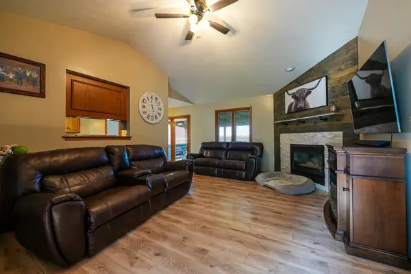 2325 N Gentry Lane, El Dorado, KS 67042