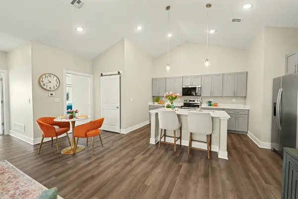2713 Amelia Lane, Salina, KS 67401
