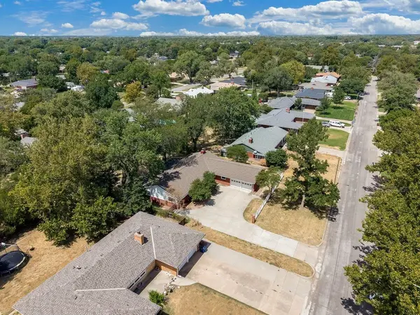 1641 N Womer Dr., Wichita, KS 67203-1537