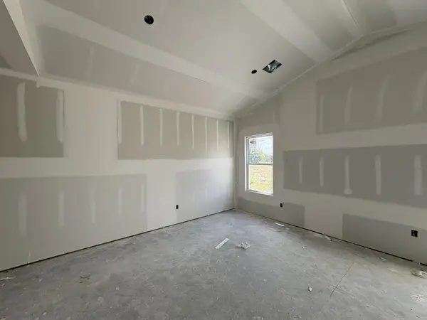 5717 Plumthicket St, Bel Aire, KS 67226