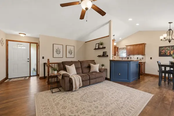 200 E Stone Path, Derby, KS 67037