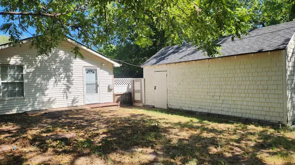 763 N Custer Ave, Wichita, KS 67203