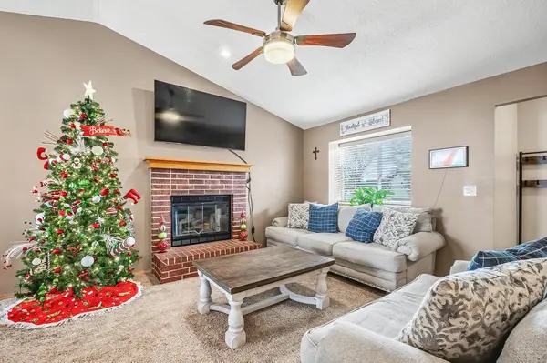2325 S Leecrest St, Wichita, KS 67209-3047
