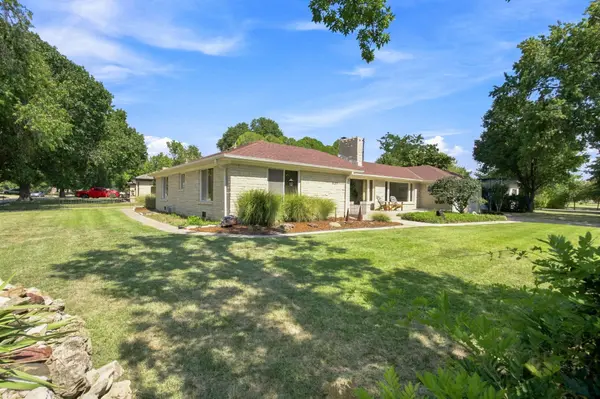 401 N Brookside, Wichita, KS 67208