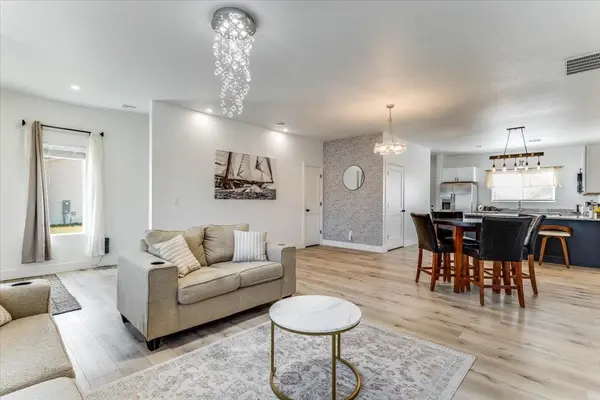 113 S Sycamore, Valley Center, KS 67147