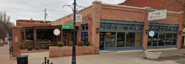 904-906 E Douglas, Wichita, KS 67202