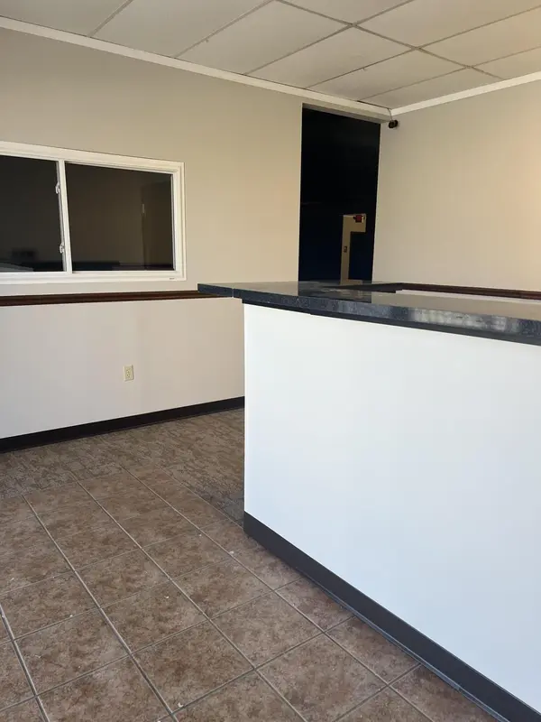 500 W Battlefield RD, Springfield, MO 65807