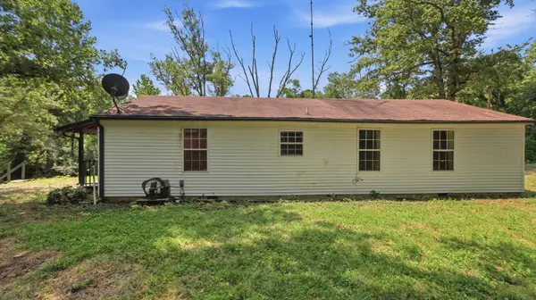 12483 County Road 76-162, Mountain Grove, MO 65711