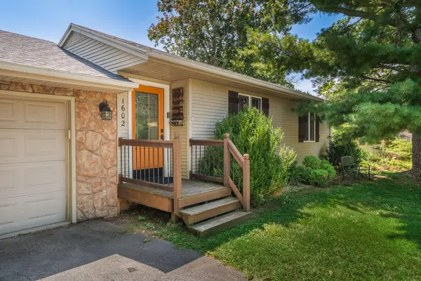 1602 E Sycamore ST, Ozark, MO 65721