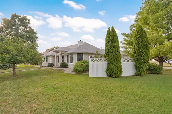 2371 W Allen DR, Springfield, MO 65810