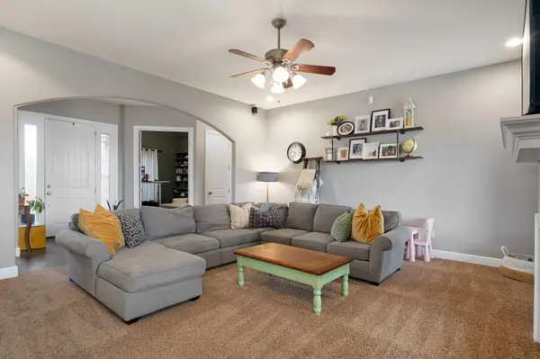 3723 W River Rock ST, Springfield, MO 65807