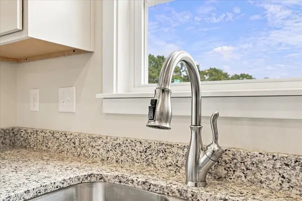 692 Davis Lane, Inman, SC 29349