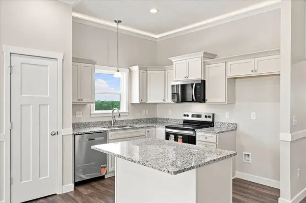 692 Davis Lane, Inman, SC 29349