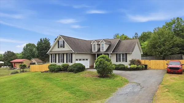 6223 New Cut RD, Inman, SC 29349