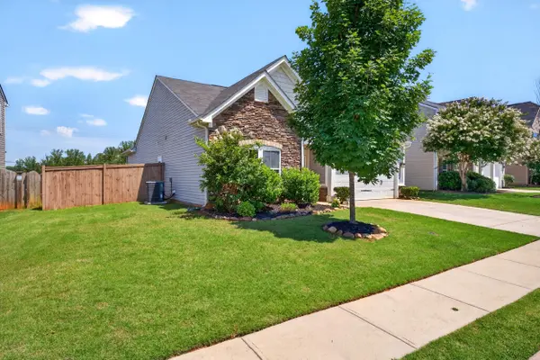 316 Bucklebury RD, Greer, SC 29651