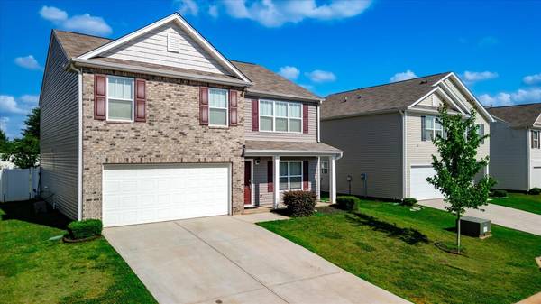 106 Poplarviille DR, Piedmont, SC 29673-9844