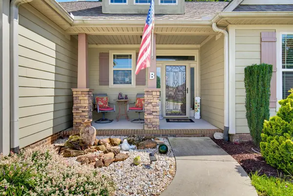 120 Hubbard LN, Greer, SC 29651-1055