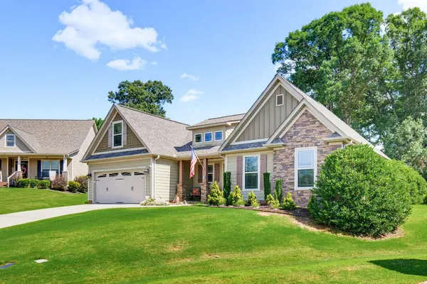 120 Hubbard LN, Greer, SC 29651-1055