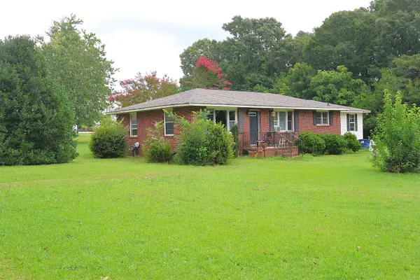 1317 Main ST, Wellford, SC 29385