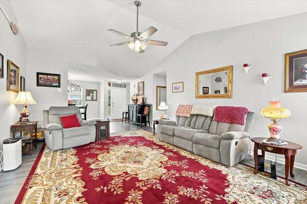 225 Kittiwake LN, Boiling Springs, SC 29316