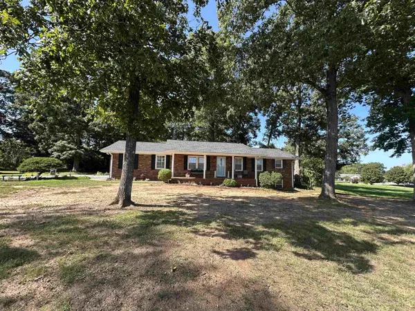 110 Triple C DR, Inman, SC 29349
