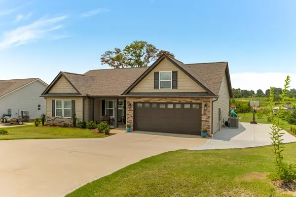 222 R C Thompson RD, Chesnee, SC 29323